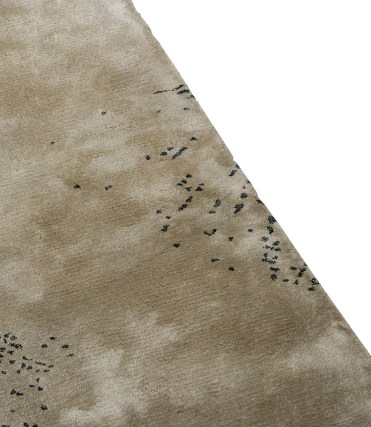 Macushi Rug - Tencel Overtufting Design with Flower Pattern - Home'Society