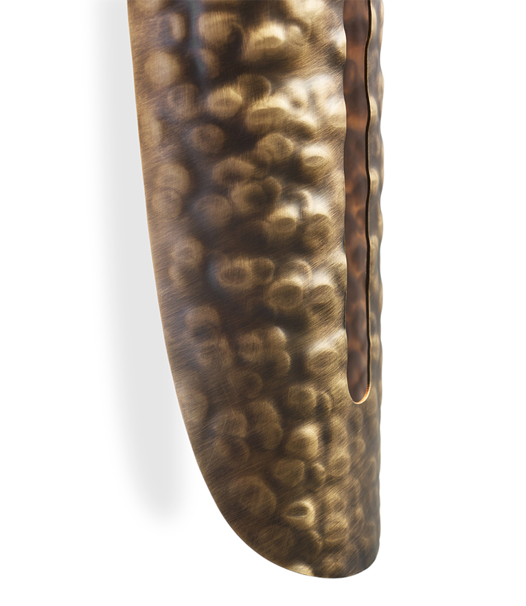 Shaka Wall Light - Hammered Aged Brass Design Modern Contemporary - Home'Society