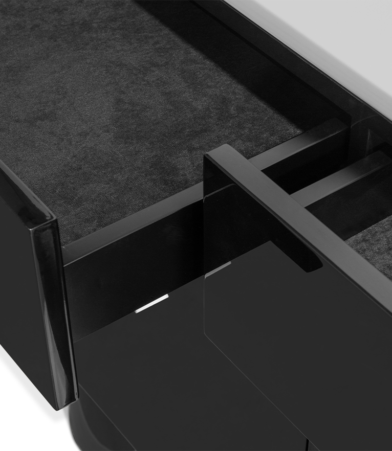 Shinto Sideboard - In Gloss Black Lacquer With A Modern Design - Home'Society