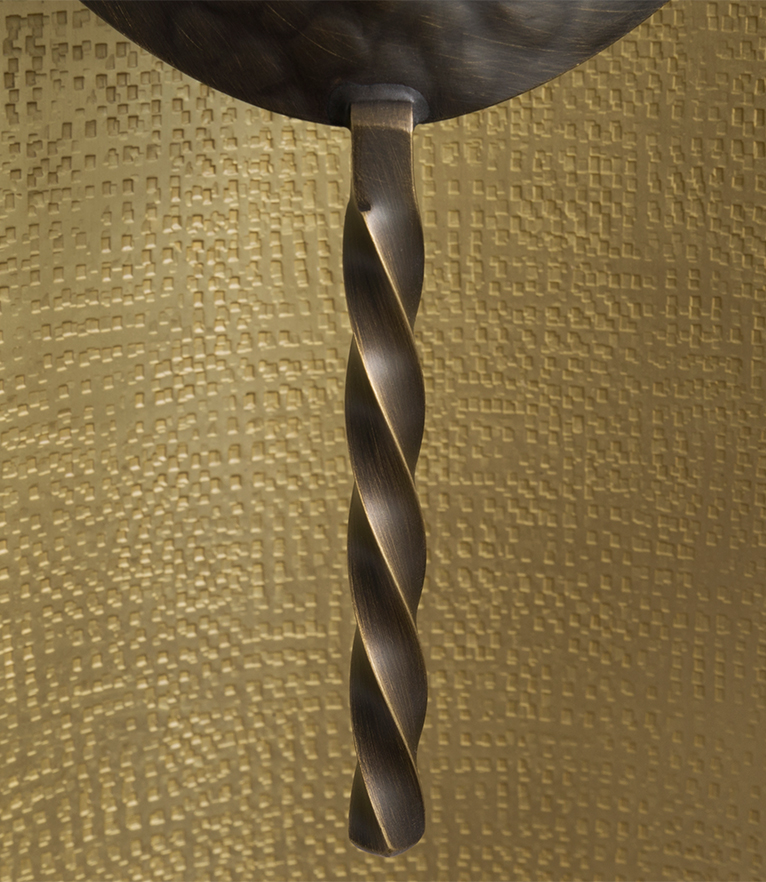 Panji Wall Light - Hammered Brass with Matte Varnish Modern Contemporary - Home'Society