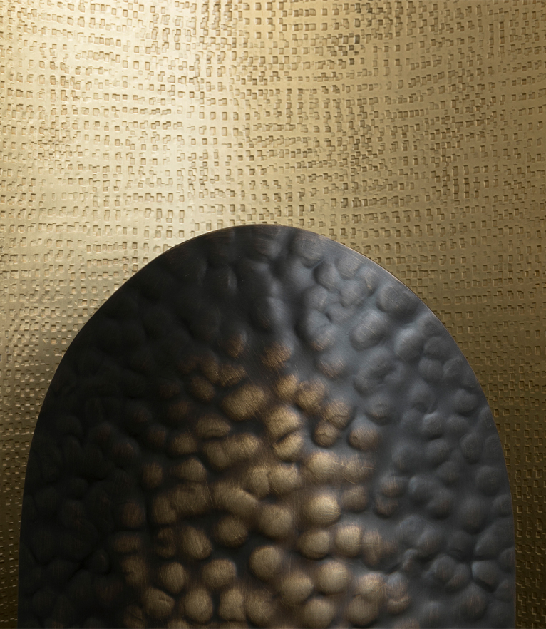 Panji Wall Light - Hammered Brass with Matte Varnish Modern Contemporary - Home'Society