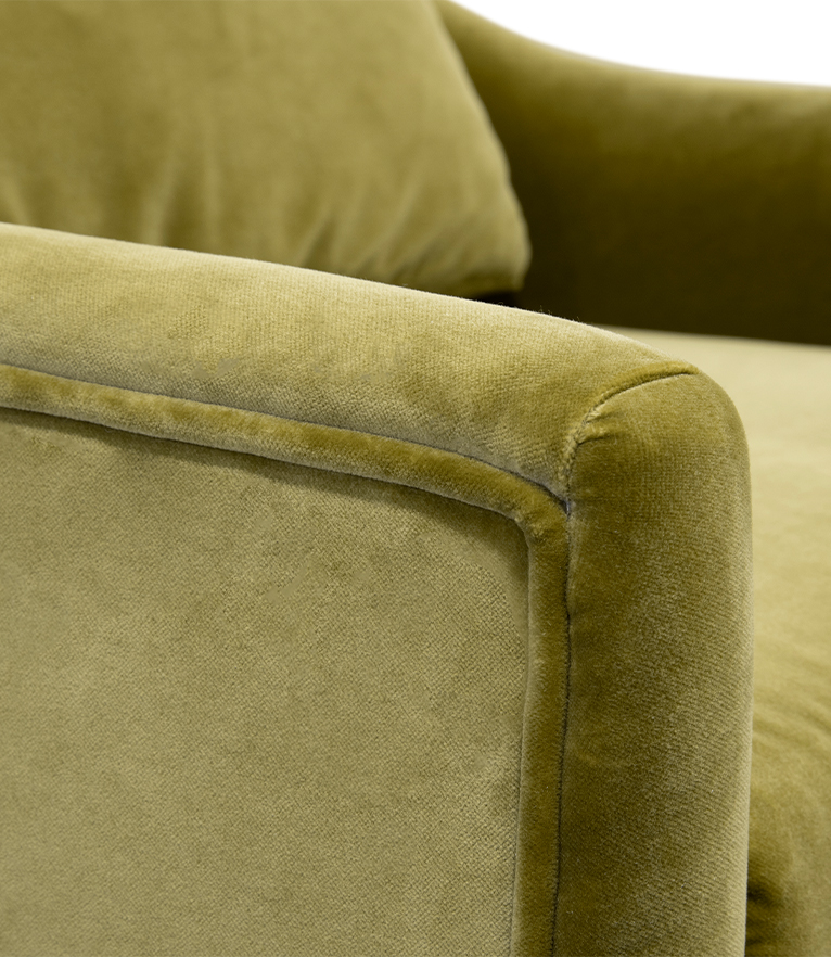 Como Swivel Armchair - Upholstered in Velvet With Contemporary Design - Home'Society