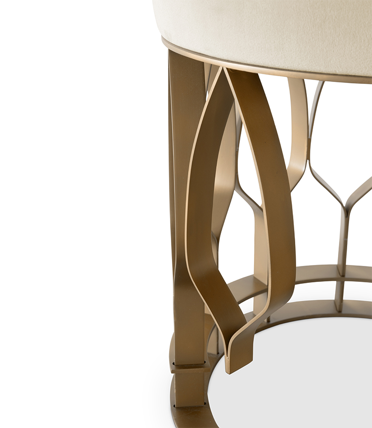 Mecca Stool - A Luxurious Seating Inspired by Tradition - Home'Society